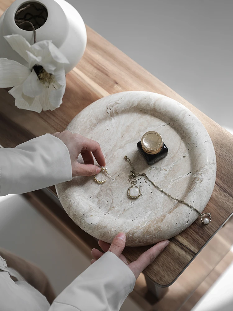 Home Bathroom Trends - Trendiges Beige Travertin Serviertablett, Wohndeko, Vintage