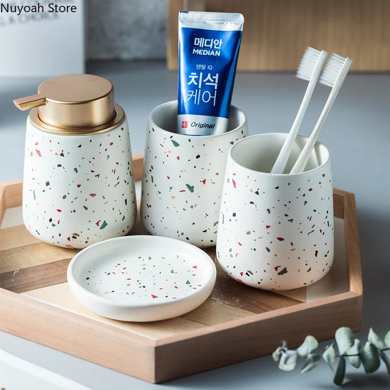 Europäisches Badezimmer-Dekora – Zara Home Bathroom Set Bewertung und Preis