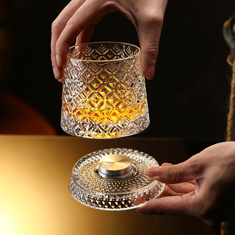 Rotierende Whiskygläser mit Gl – Yamazaki Home Bathroom Storage Bewertung und Preis